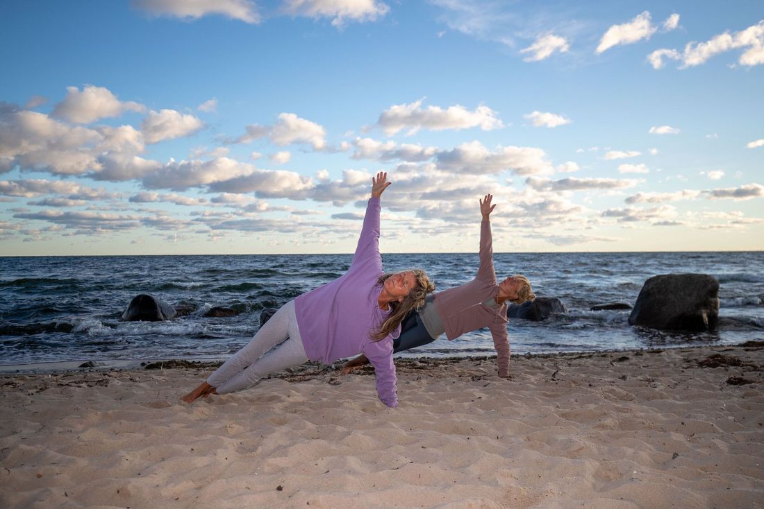 Pilates am Strand