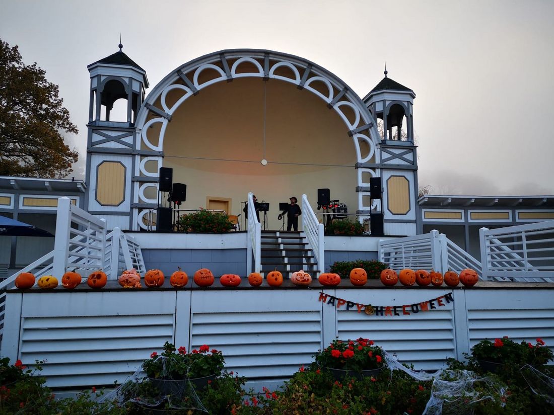 Halloween auf dem Kurplatz*